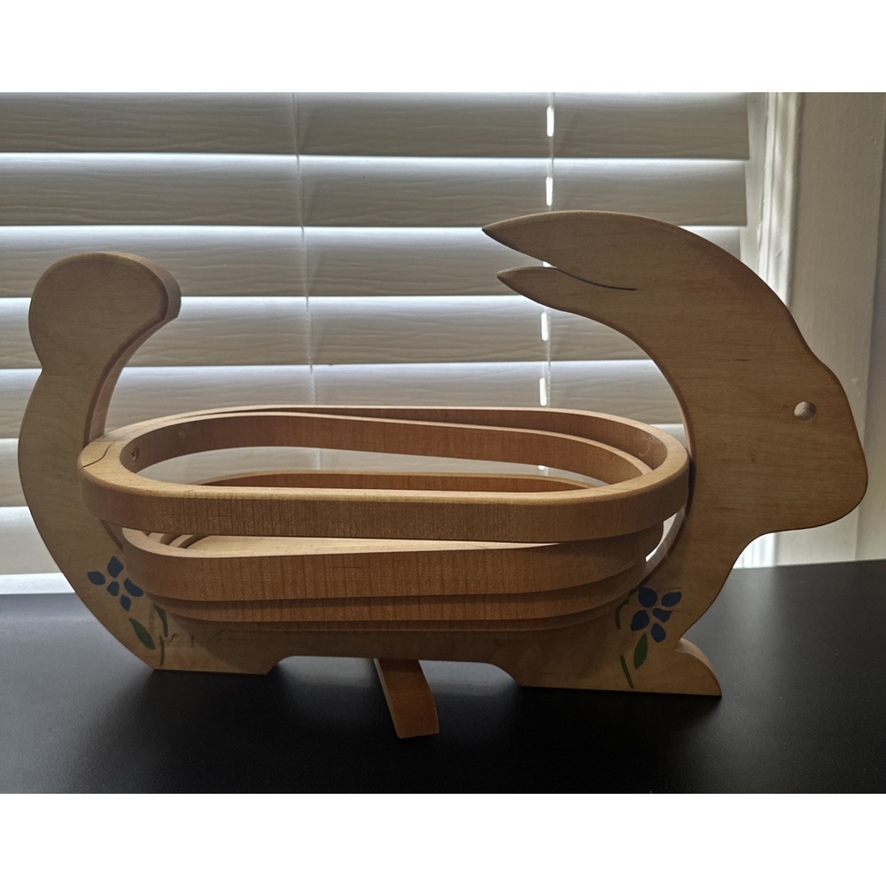 Vintage Telescoping Collapsible Wood Bunny Rabbit Basket Cottage Granny Core